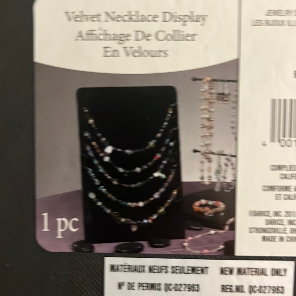 Necklavce Display